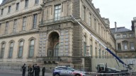 El fabricante del montacargas usado por los ladrones del Louvre aprovecha el golpe para promocionarse