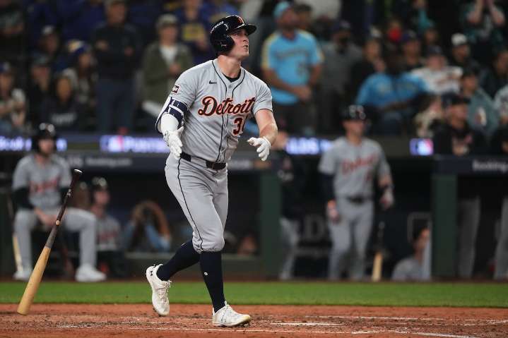 Tigers win ALDS opener in 11 innings with clutch hits, key outs