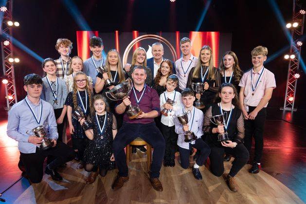 Dáithí Ó Sé: Oireachtas nó peil? Thig leis an ngobadán seo an dá thrá a fhreastal!