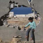 La ONU alerta sobre 55.000 niños en Gaza que...