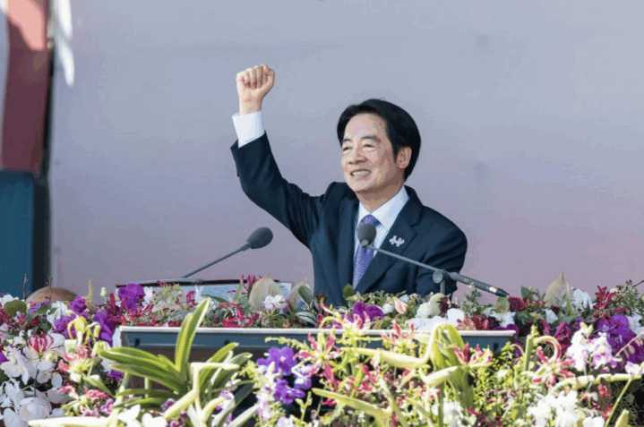 Presidente Lai: Voluntarios “Superhéroes de las palas”, movimiento espontáneo y nacional sin precedentes en el mundo