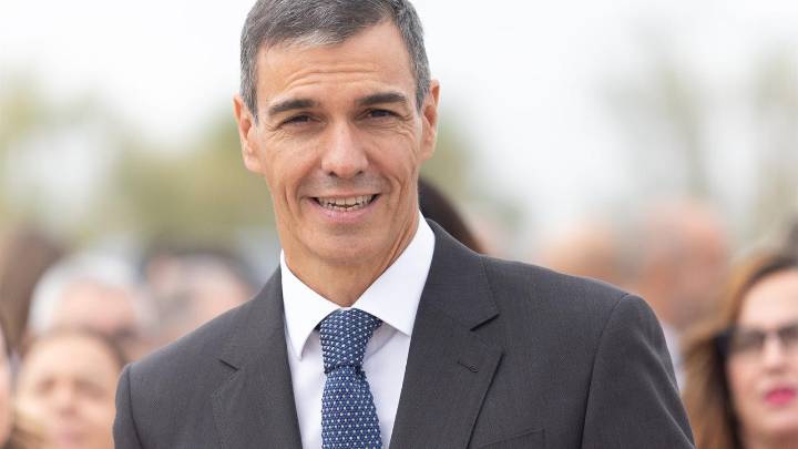Sánchez guarda silencio sobre la presunta financiación ilegal del PSOE tras reclamar la dimisión de Rajoy por Bárcenas