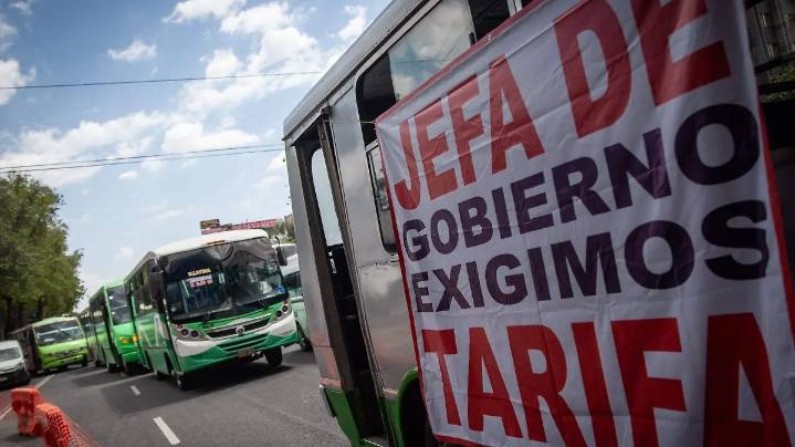 Brugada asegura que el viernes habrá acuerdo con transportistas ante planes de bloqueos del 29 de octubre