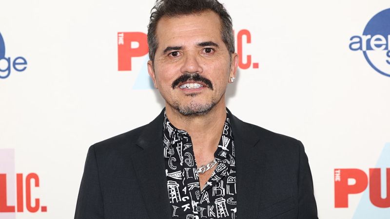 “Es muy difícil ser latino en Estados Unidos hoy en día”: John Leguizamo enfrenta la tragedia en "The Other Americans"