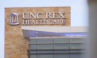 Acusan a un hombre de Raleigh de rociar sangre de una persona con VIH a trabajadores de la salud