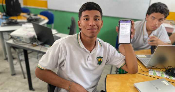 Cerca de 800 jóvenes han presentado pruebas para acceder a becas de ‘Programadores del Futuro’