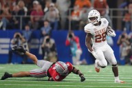 CJ Baxter ruled out, Quintrevion Wisner in for Longhorns vs. Florida