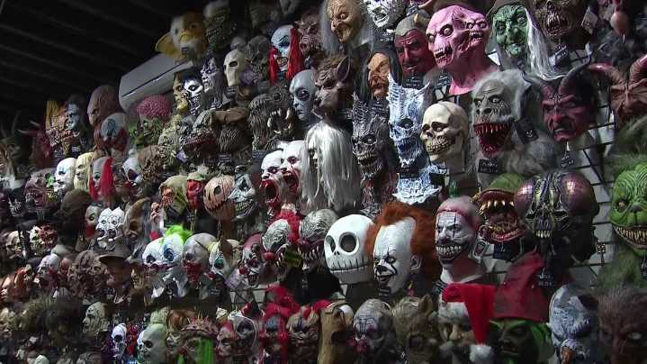 Costume shop in the Poconos buzzing ahead of Halloween