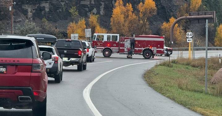 Highway 160 closed in southern Colorado after "extreme" flooding, evacuations in Pagosa Springs