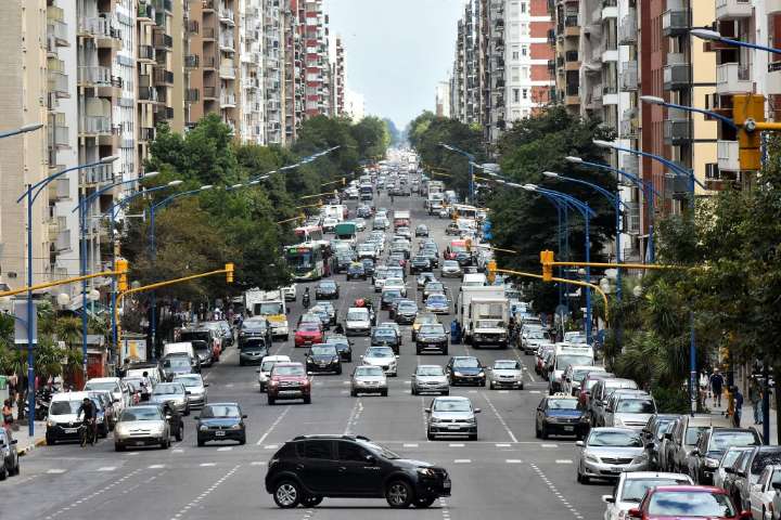 Elecciones 2025: los servicios, la recreación y los comercios funcionarán con cambios