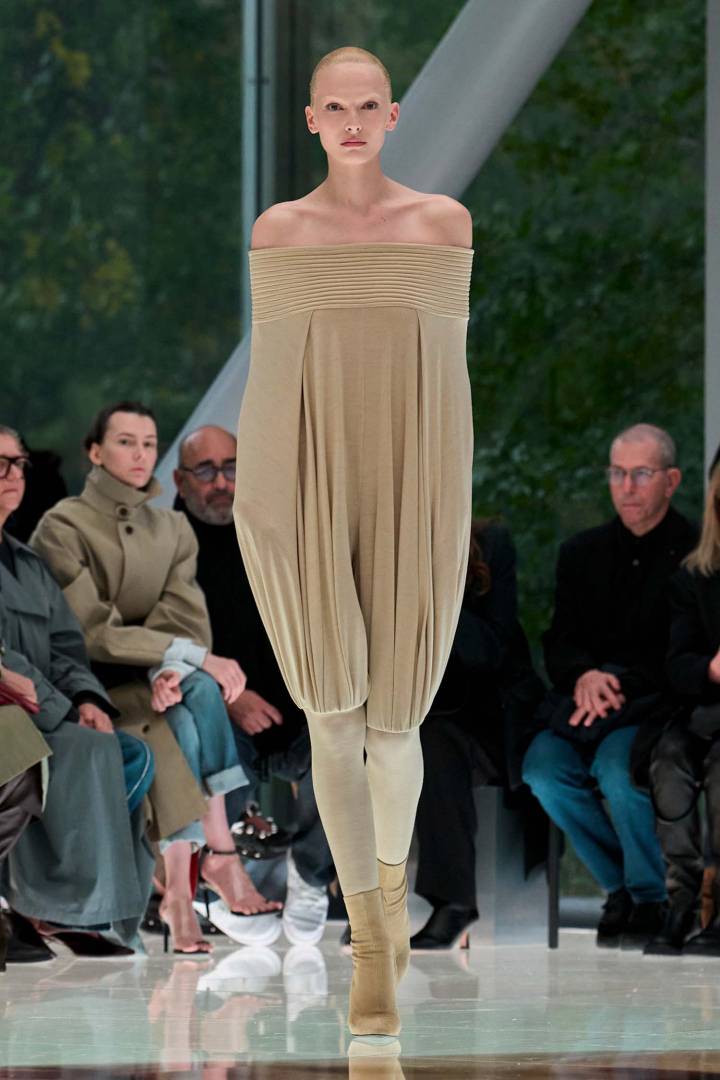 Alaia Has Given Up On Sleeves