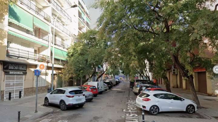 Encuentran el cadáver de un hombre que llevaba muerto 15 años en su casa de Valencia tras la inundación de su terraza