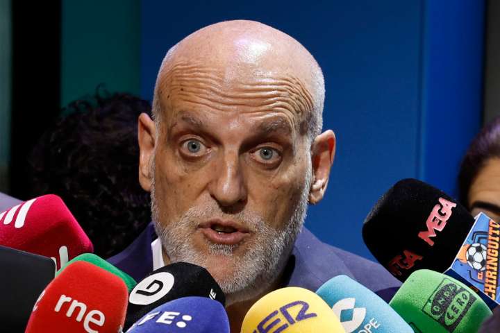 Tebas celebra el adiós del Barça a la Superliga, aunque «Florentino nunca pierde»