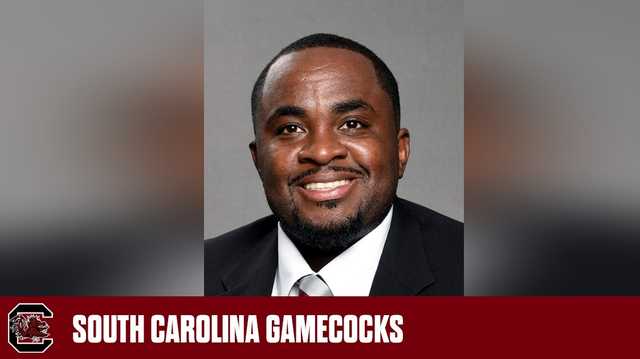 Gamecocks part ways with Offensive Line Coach Lonnie Teasley