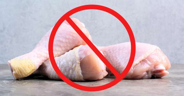 Ya están retirando este pollo muy popular de todos los supermercados y tiendas del país tras por estar relleno de metal