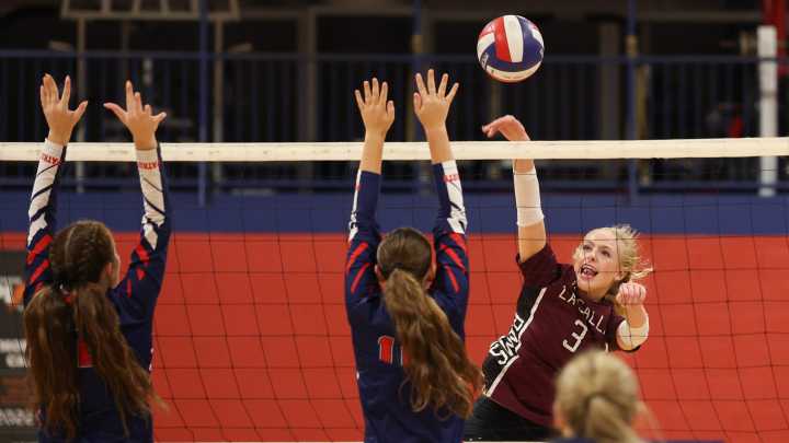 Take a look: La Salle tops Portsmouth 3-1 in girls volleyball