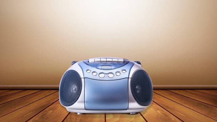 Skipping CD Player Fills In For Sick Worship Leader