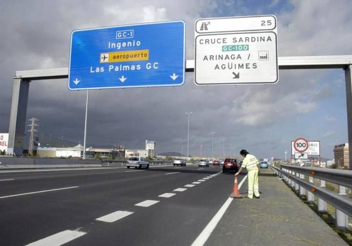 Desvíos entre Vecindario y el Aeropuerto por el asfaltado nocturno de la GC
