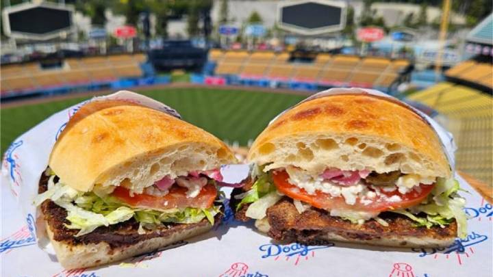 Dodger Stadium serves up new flavors for NLCS matchup with Brewers as Dodgers return home
