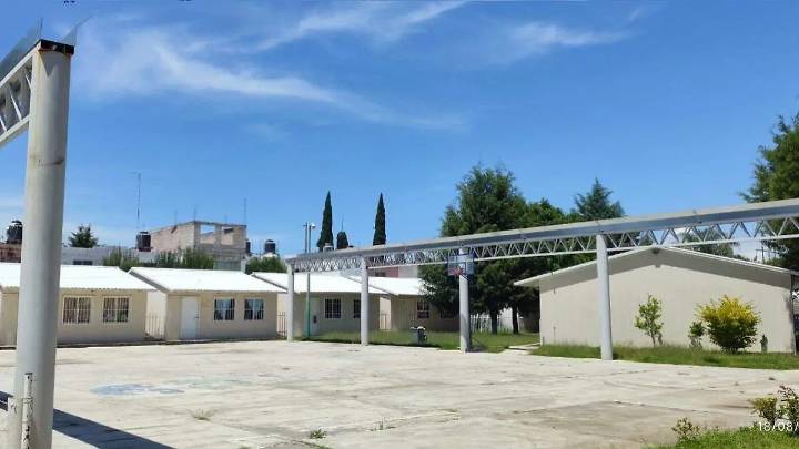 Constructora incumple con techado para 300 niños de primaria en Momoxpan