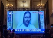 El cardenal Marcelo Semeraro presentó la historia de vida de Carmen Rendiles al Papa (Video)