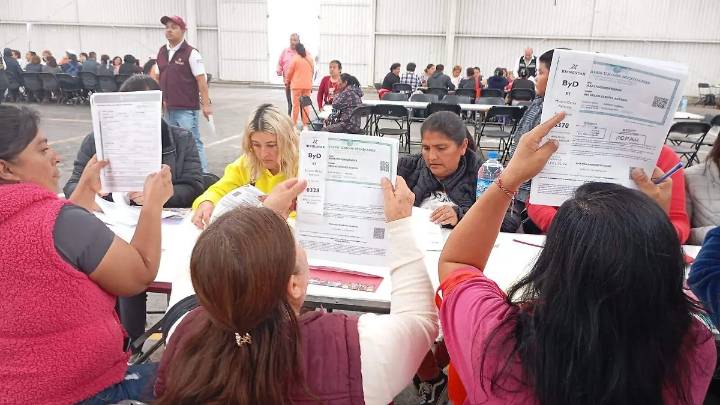 Reinicia entrega de tarjetas bancarias para casos especiales en Hidalgo
