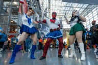 Superhéroes y villanos de todos los universos se reúnen en la Comic Con de Nueva York