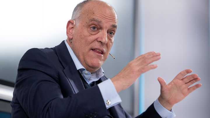 Javier Tebas apunta al Real Madrid tras la cancelación del partido de Miami: "Llevan años presionando a los árbitros"