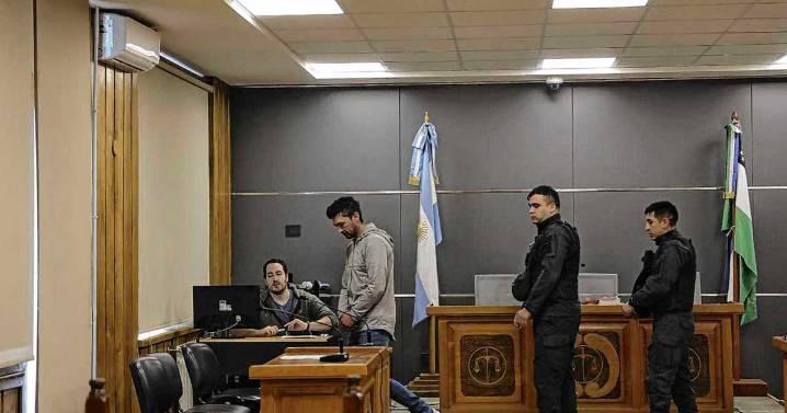 «Con este está todo mal»: lo mató de 9 puñaladas en El Bolsón tras una discusión por drogas y terminó imputado