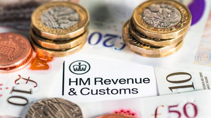 Why thousands of families lost their child benefit after travelling abroad