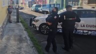 Abandonan cadáver semidesnudo de una mujer a unas cuadras del zócalo de Puebla