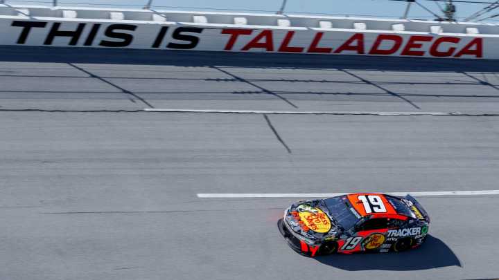 Chase Briscoe wins at Talladega Superspeedway in NASCAR's YellaWood 500