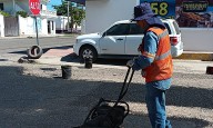 Continúan acciones de bacheo intensivo