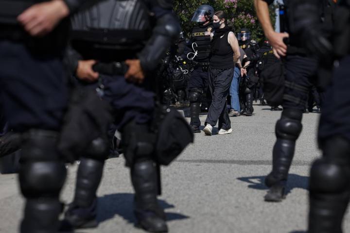Los Ángeles considera declarar estado de emergencia debido a las redadas de ICE