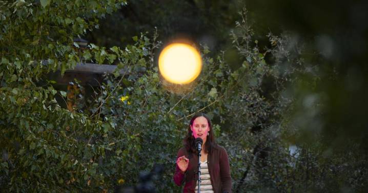 Speakers read poems, share stories at 'Sustainability Slam' on UM campus