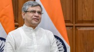 ‘Swadeshi ka Sankalp’: Ashwini Vaishnaw uses Zoho, Mappls for Cabinet briefing
