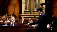 Illa pone a prueba a la mayoría progresista con un macrodespliegue de vivienda pública en Cataluña