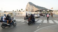 Gibraltar al borde del colapso: suspende temporalmente nuevas solicitudes de residencia
