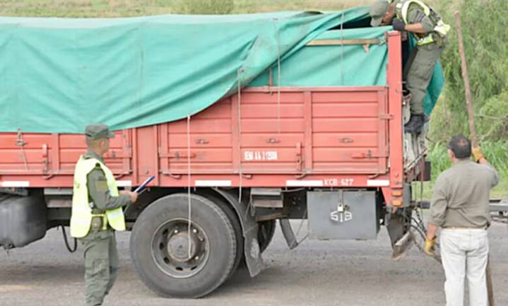 Ruta de la corrupción: imputan a 23 gendarmes por cobrar coimas a camioneros