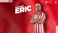 El eterno gafe del Sporting con el «9» goleador y un largo historial de decepciones en más de 20 años