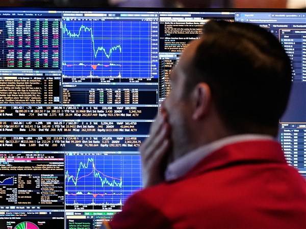 Stock market tumbles after Trump threatens more tariffs on China