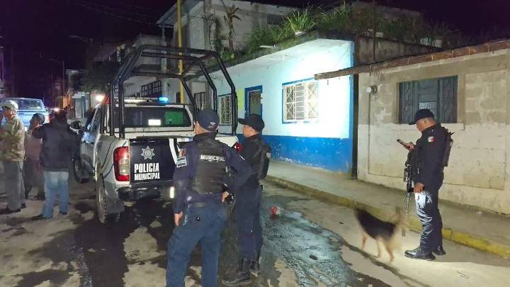Se incendia vivienda en Chocamán, solo se reportan daños materiales