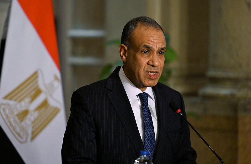 Egypt trying to convince Hamas to accept Trump plan, says foreign minister