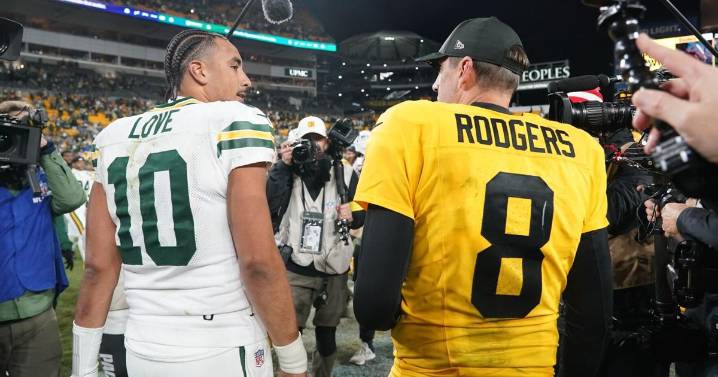 Packers’ new era prevails as Love outshines Rodgers 35