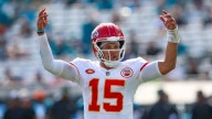 Patrick Mahomes Makes Risky Change for Offense as Chiefs QB Gets NFL Award Fresh off a new AFC honor, Patrick Mahomes is shifting gears with a bold offensive approach as the Chiefs fight to bounce bac