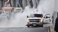 Pipa de gas choca y causa fuga en Av. Tláhuac