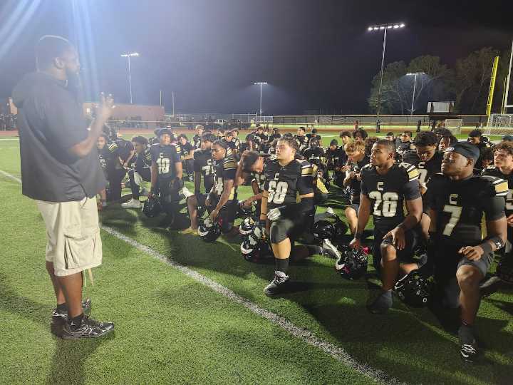 Strong fourth quarter leads Springfield Central football past Minnechaug