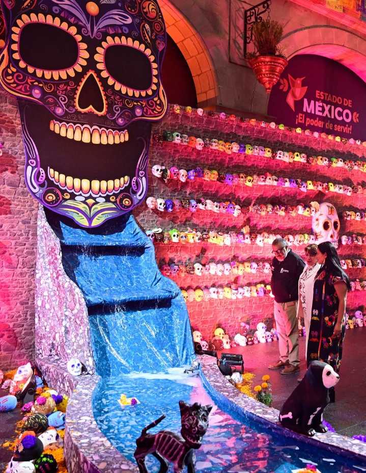Un puente de flores y memorias: la Ofrenda Monumental del Palacio de Gobierno 2025