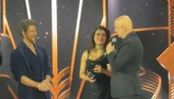 SRK, Kajol, Anupam Kher Reunite At Filmfare, Recreating DDLJ Magic