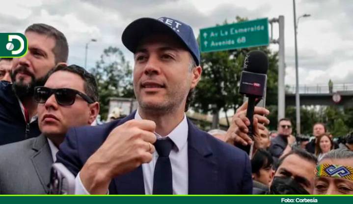 Daniel Quintero anunció que se lanzará a la Presidencia por firmas, tras la consulta del Pacto Histórico